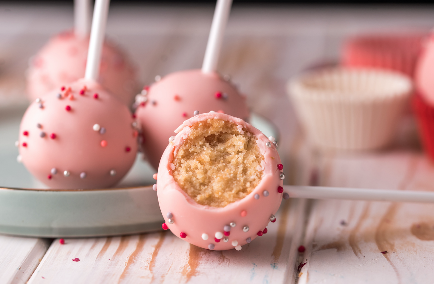 Cake Pops! - Senior Living Magazine